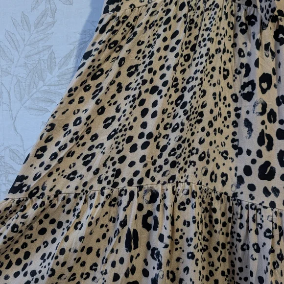 Leopard Print Halter Dress - Picture 4 of 11